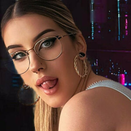 brune petite onlyfans meilleur hd galerie