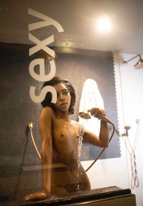 aliyahlust modèle chaud des photos