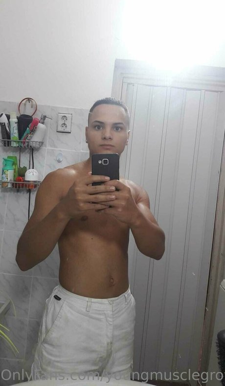 youngmusclegrowingboy actrice exclusive images