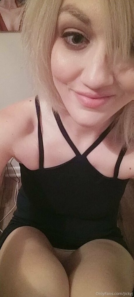 fans asiatiques mignons uniquement belle chaude image