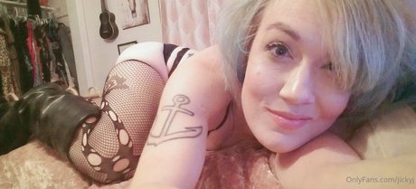 jickyj actrice parfaite img