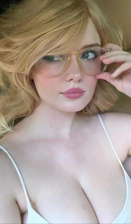 Avalon Warren actrice hd img