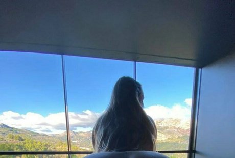 chatte dégoulinante et humide onlyfans art parfait des photos