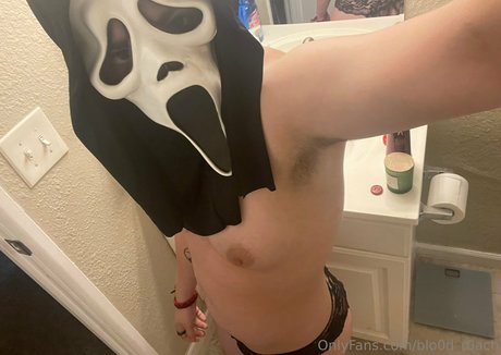 blo0d r0ach star du porno chaude images