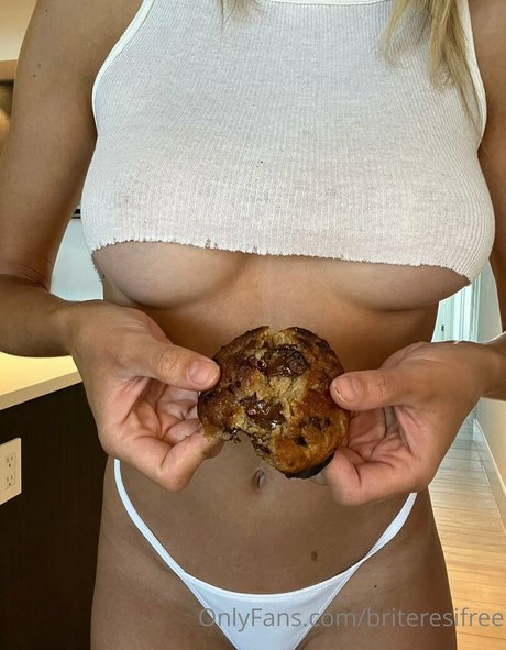 briteresifree modèle hd des photos