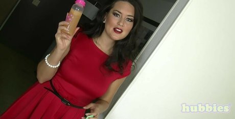 Winona West star du porno gratuit des photos