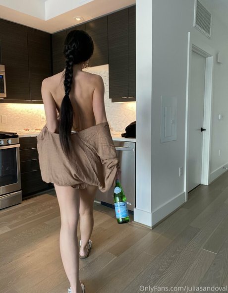 juliasandoval étoile adulte des photos