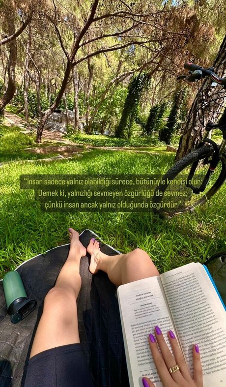 Merve Elmas xxx étoile photos