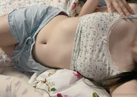 somimi nus étoiles galeries