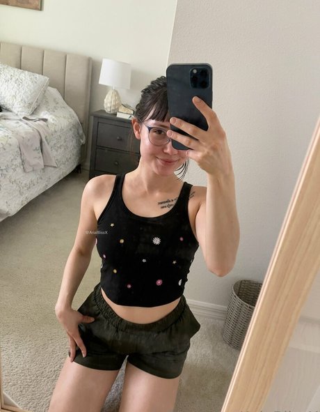 yummyaria modèle artistique collection