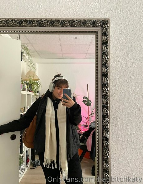 badbitchkaty actrice de grande qualité image