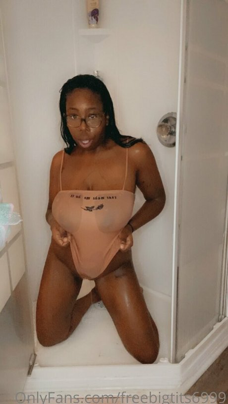 freebigtits6999 actrice parfaite archive