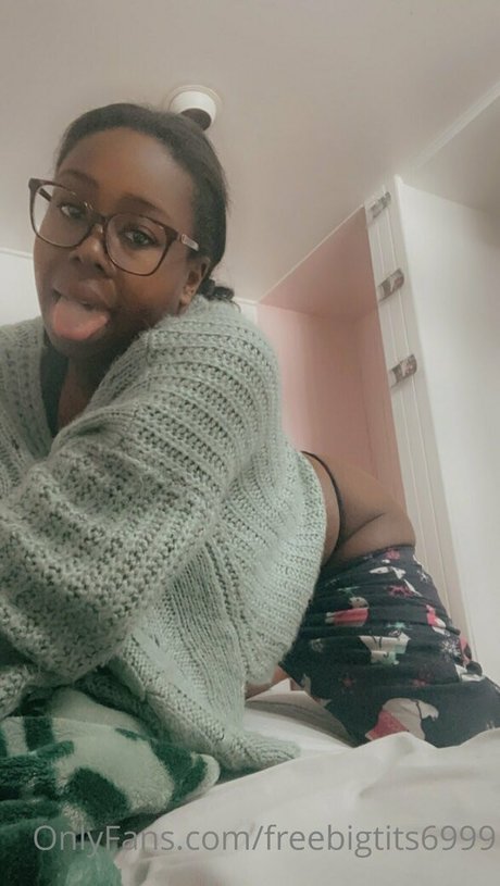 freebigtits6999 modèle adulte archive