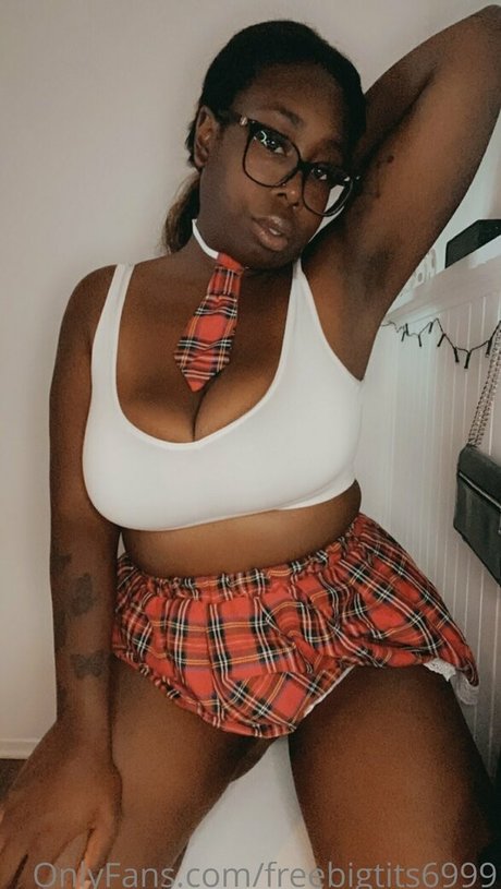 freebigtits6999 star du porno sexy photos