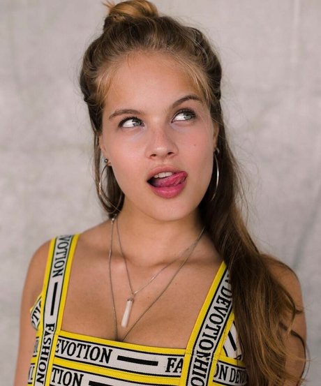 Valentina Bulc étoile exclusive photo