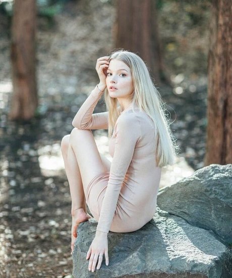 Lili Johansson actrice érotique images