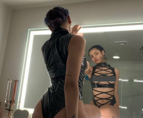 aliengirl0 étoile gratuite img