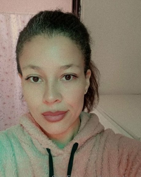 bombalicius haut modèle photo