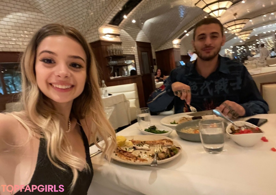 maybemollyy art étoile archive