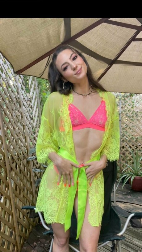 urbabysadie star du porno en haute qualité img