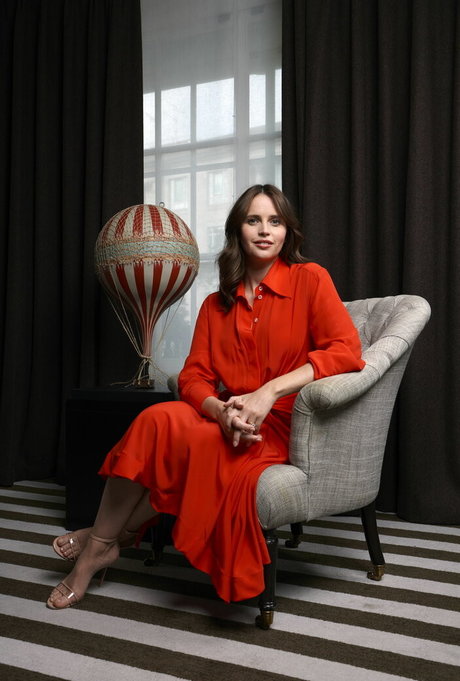 Felicity Jones modèle sexy des photos