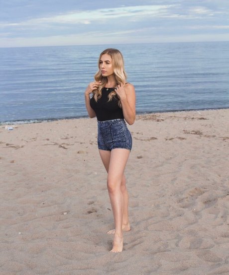 Emerome actrice libre image