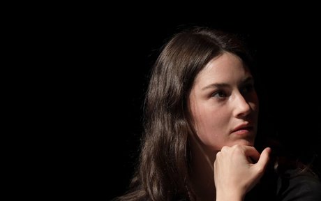 Gracie Abrams actrice érotique images