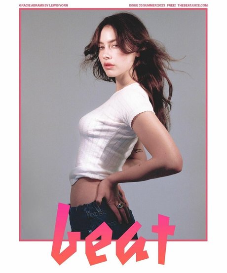 Gracie Abrams étoile hd img