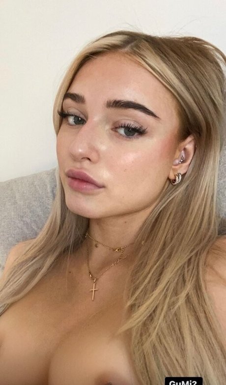 HoneyPuu star du porno sexy photos