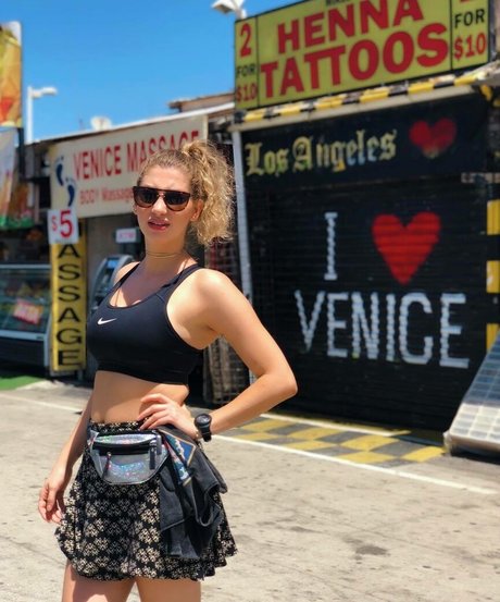 Carol Moreira star du porno sympa galeries