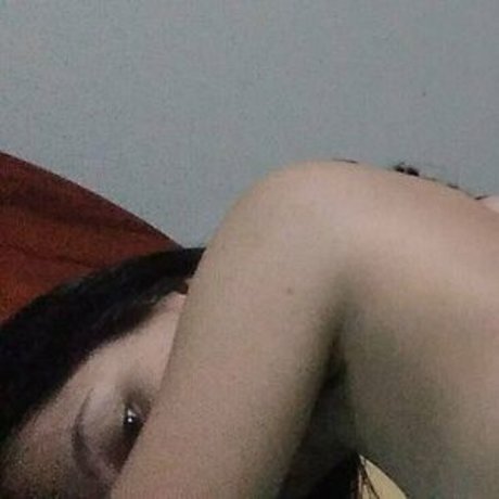 raecalu actrice sexy images