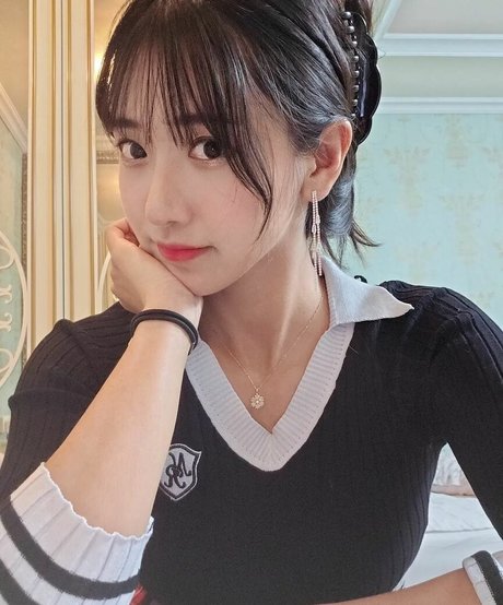 jinnytty modèle pornographique image