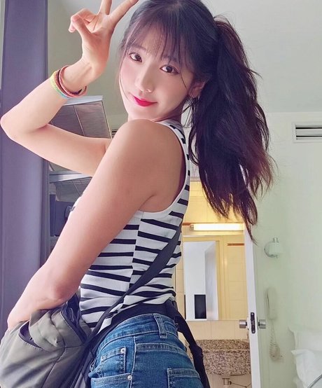 jinnytty jolie star du porno photos