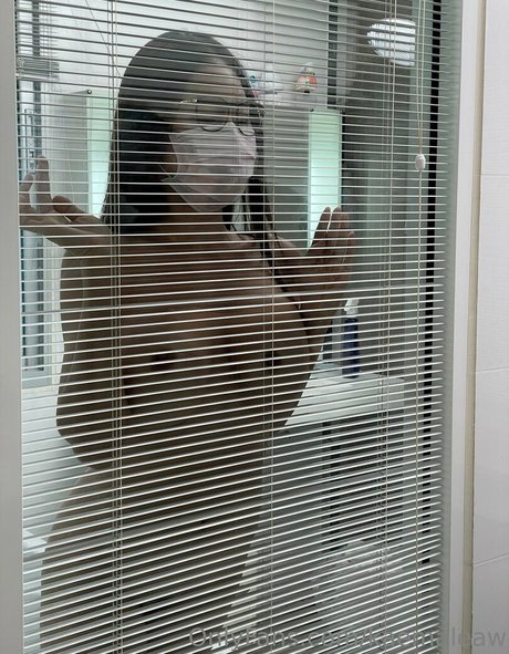 kaemaleaw actrice chaude image