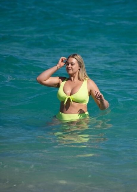 iskra étoile nue galerie