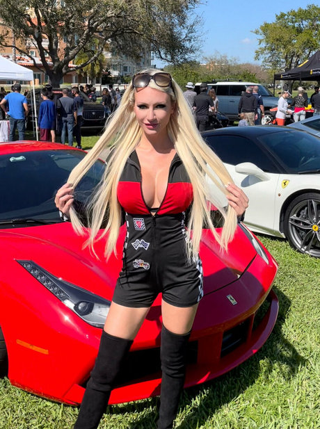 lacieheartvip modèle érotique archive