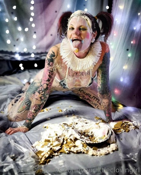 yourlittleclowngirl modèle sympa archive