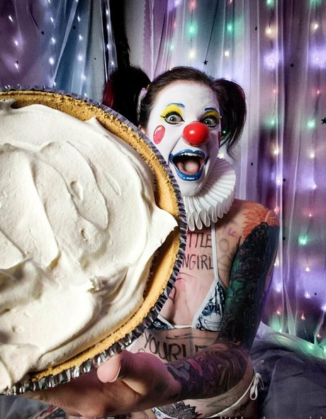 yourlittleclowngirl modèle galerie