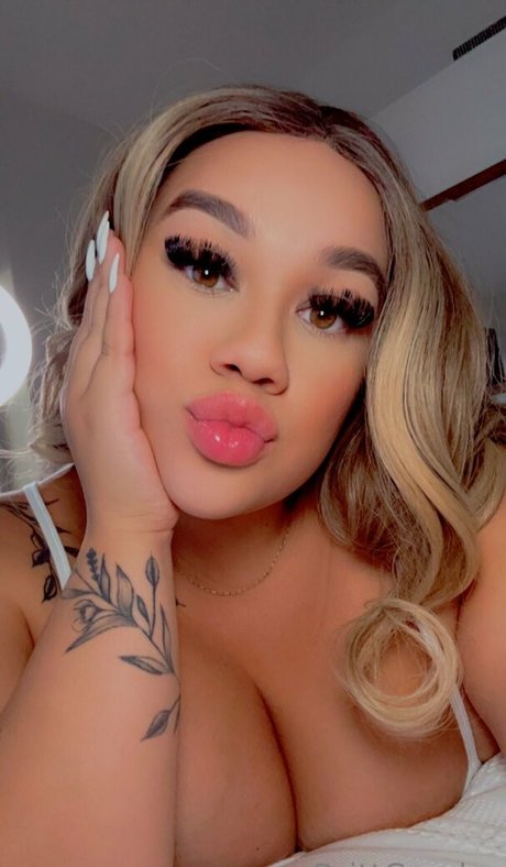 Britt Cuadra actrice pornographique des photos