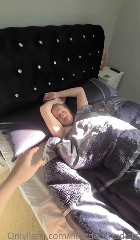 Nextdoornudists modèle de haute qualité img