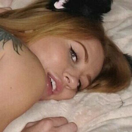 angelinlace star exclusive photo