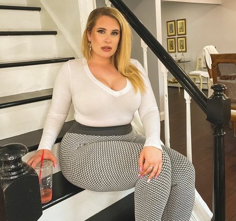 Sophie Turner étoile magnifique des photos