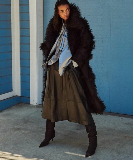 Ella Balinska étoile exclusive galerie