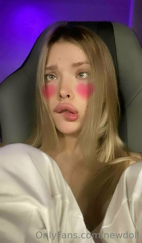 newdoll star érotique photo