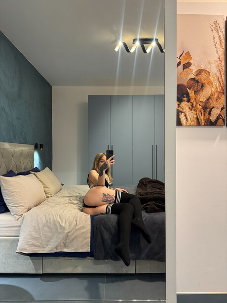 Fakeannalee actrice libre photos