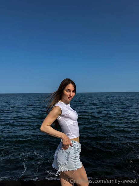 Emily Sweet étoile xxx photo