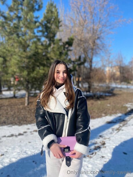 Emily Sweet modèle parfait des photos