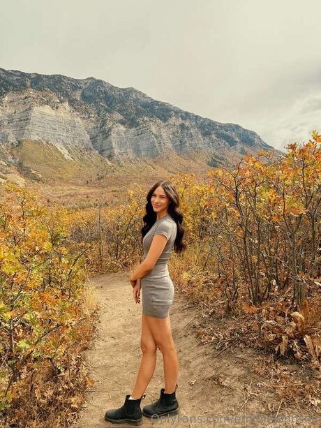 Emmiejohnson modèle xxx photo