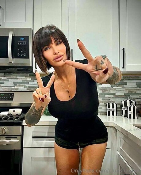 Clubshayfox actrice exclusive image