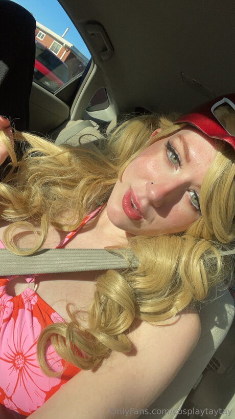 Cosplaytaytay star du porno érotique photo